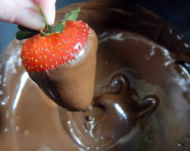 Клубника в шоколаде - технология приготовления и лучшие рецепты десерта