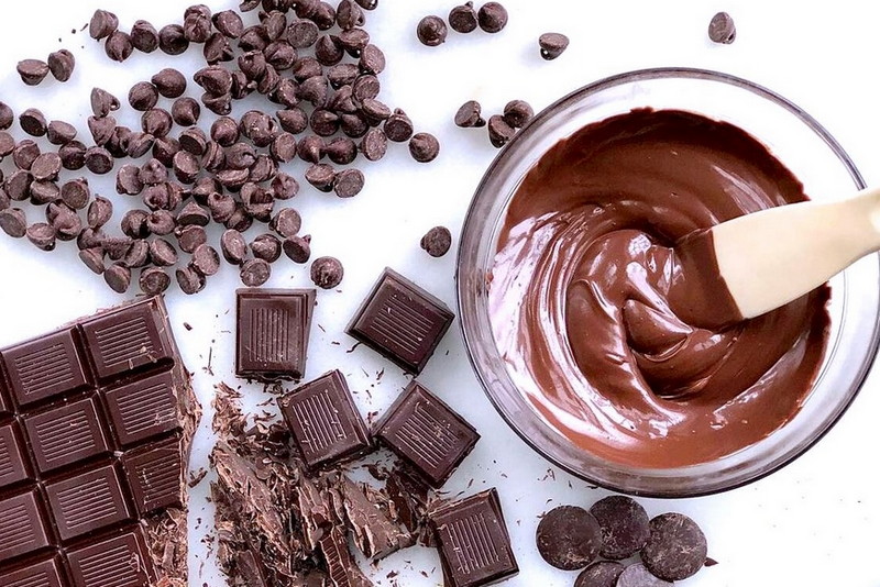 Шоколад после срока годности — можно ли есть